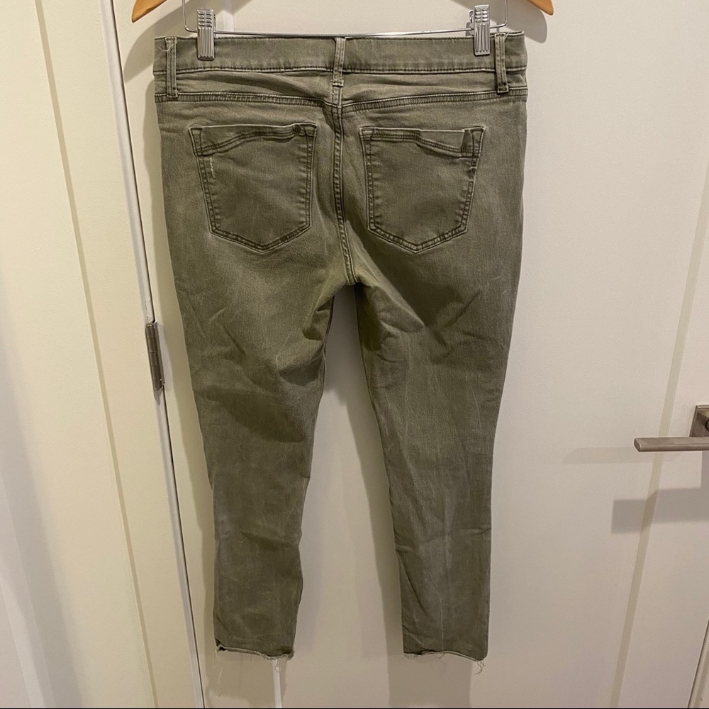 Express Mid Rise Legging - Picture 3 of 3